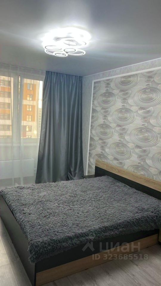 Аренда 2-комн квартиры на вторичном рынке Новоивановское пгт, бульвар Эйнштейна, 3