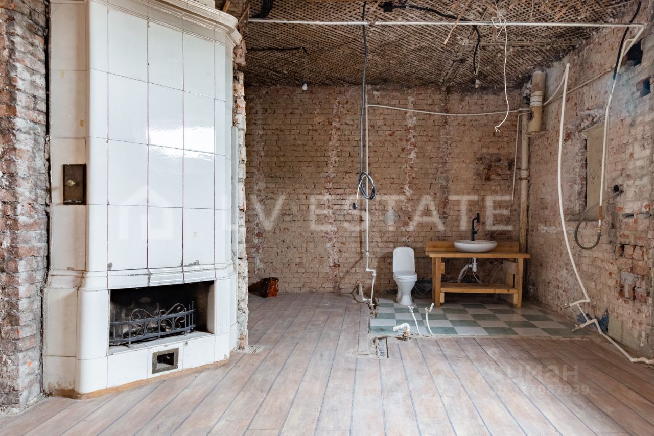 Продажа 2-комн квартиры на вторичном рынке Невский проспект, 40-42