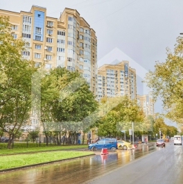 Аренда торгового помещения ул Челюскинская,  д. 9