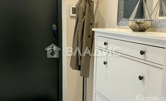 Продажа 2-комн квартиры на вторичном рынке улица Бутлерова