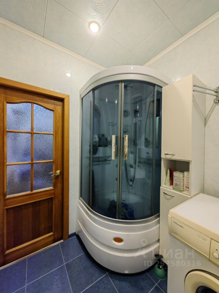 Продажа 3-комн квартиры на вторичном рынке набережная Канала Грибоедова, 72Л