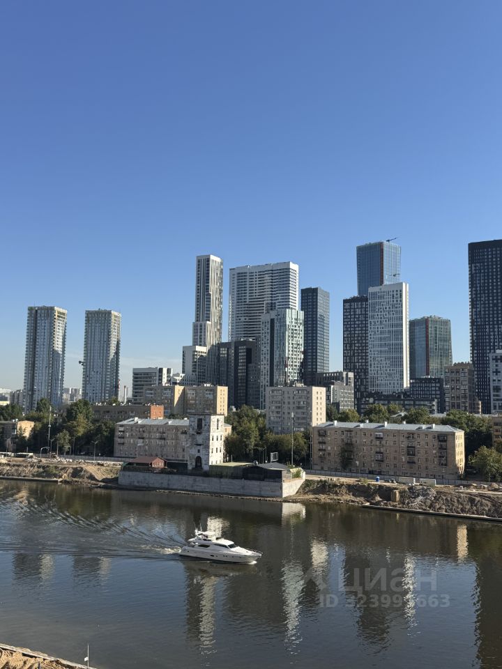 Продажа 2-комн квартиры на вторичном рынке Большая Филевская улица, 3к3