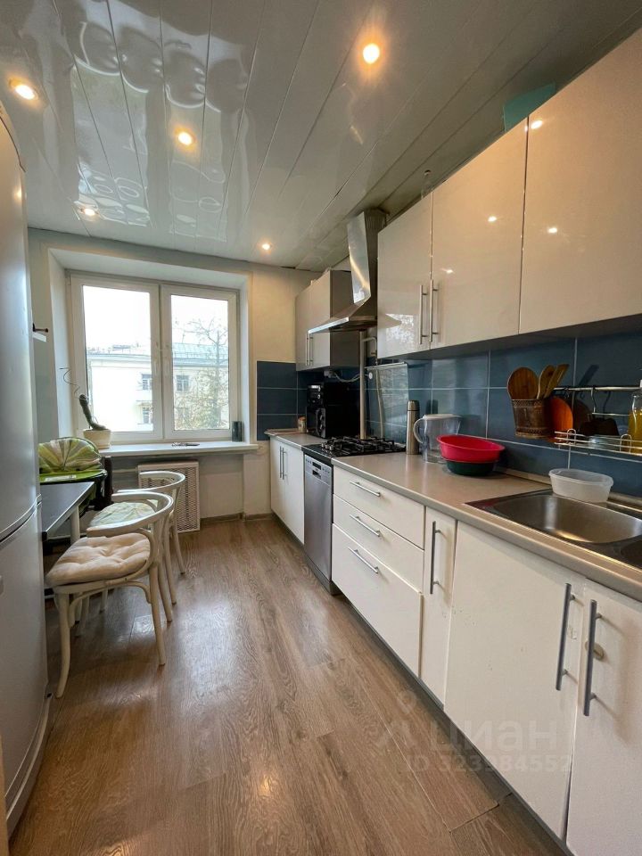 Продажа 2-комн квартиры на вторичном рынке 3-я Радиаторская улица, 2