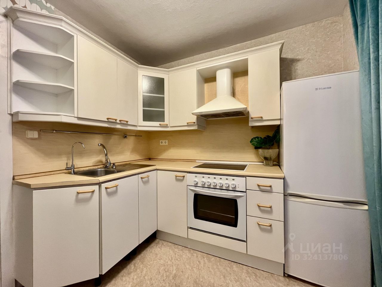 Продажа 2-комн квартиры на вторичном рынке проспект Художников, 13К4