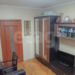 Продажа 2-комн квартиры на вторичном рынке Алтайская улица,  д. 4
