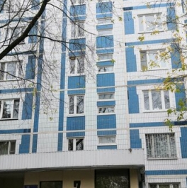 Продажа 1-комн квартиры на вторичном рынке улица Маршала Захарова,  д. 10 к2