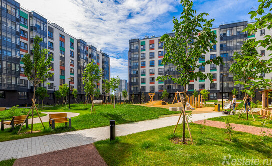 Продажа 1-комн квартиры на вторичном рынке Реки Каменки наб,  д. 3 к3 с1