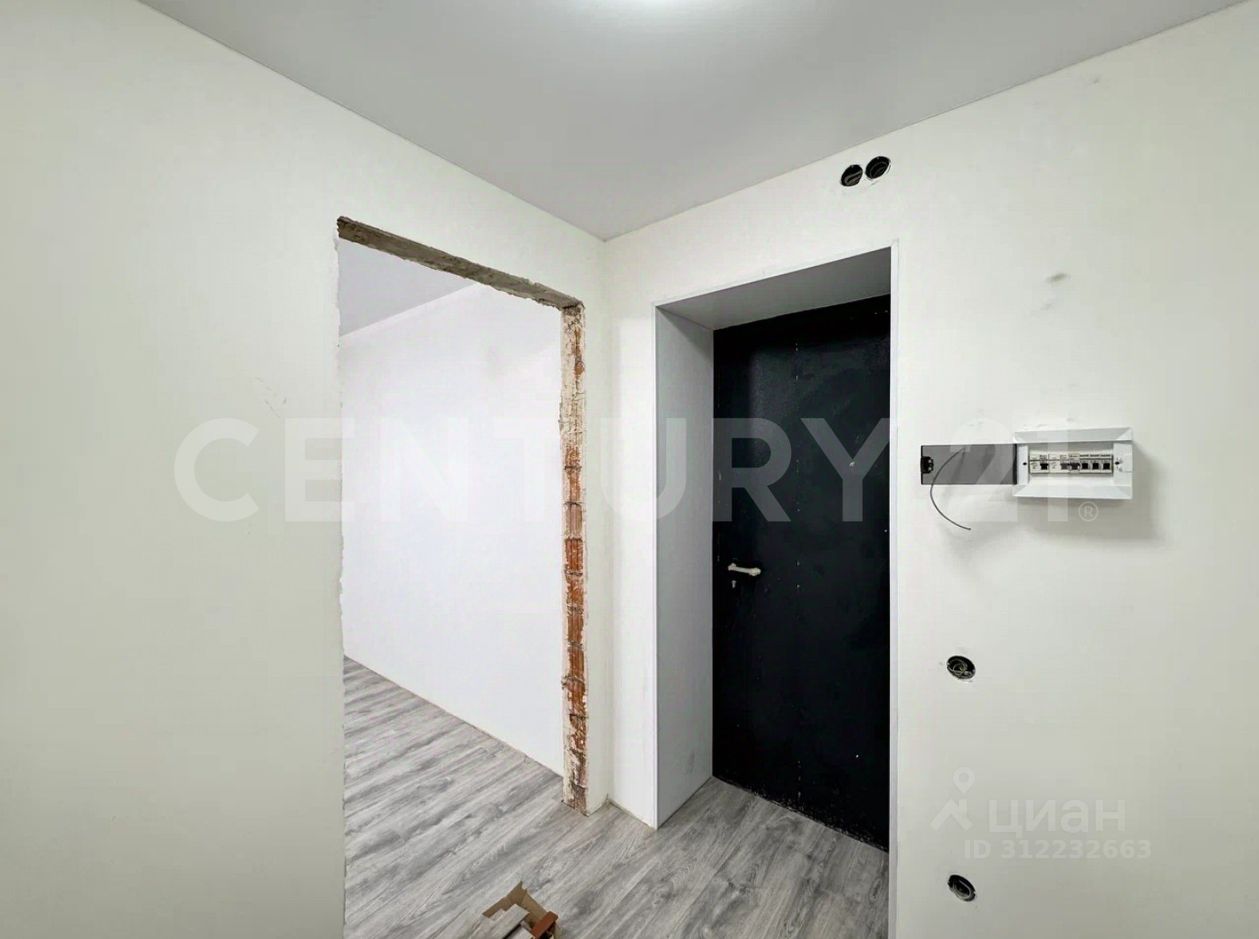 Продажа 1-комн квартиры на вторичном рынке пос. Шушары, Московское шоссе, 256к3