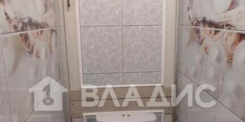 2-комн квартира улица Цюрупы,  д. 9