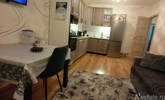 Продажа 2-комн квартиры на вторичном рынке Идрицкая ул,  д. 5 к3