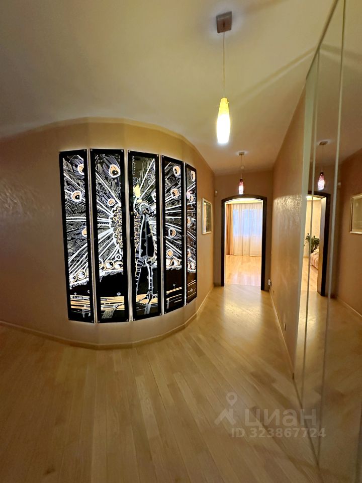 Аренда 4-комн квартиры на вторичном рынке Митинская улица, 10к1