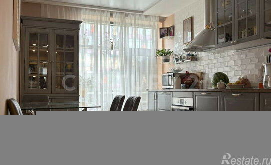 Продажа 3-комн квартиры на вторичном рынке Будапештская улица,  д. 17 к3