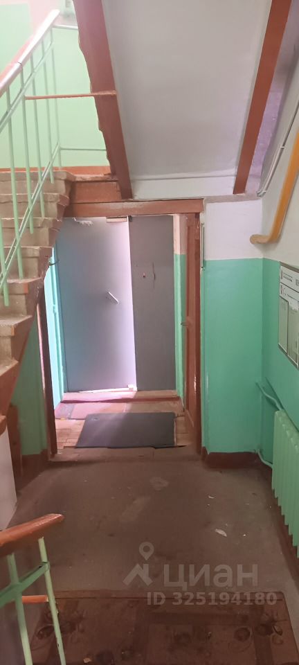 Продажа 2-комн квартиры на вторичном рынке Серпухов, Центральная улица, 157