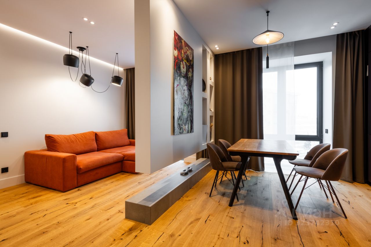 Аренда 2-комн квартиры на вторичном рынке Новодмитровская улица, 2к1А