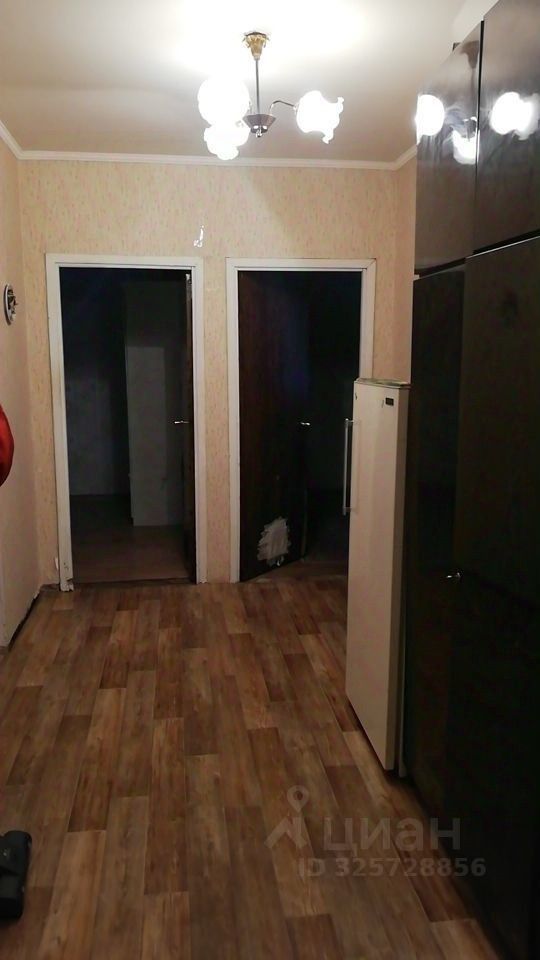 Продажа 3-комн квартиры на вторичном рынке улица Теплый Стан, 27