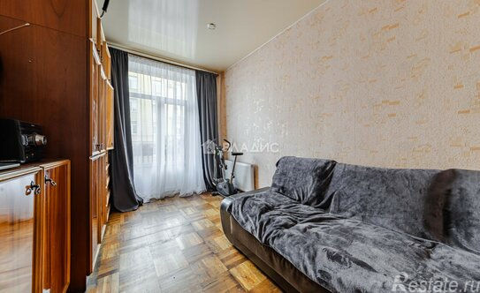 Продажа 3-комн квартиры на вторичном рынке 22-23-я линии В.О.,  д. 16 к6