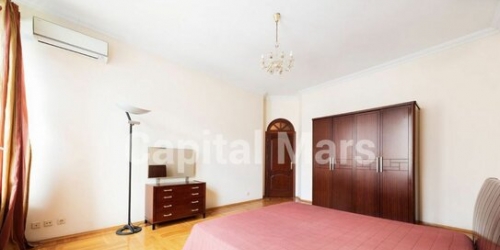 2-комн квартира Кривоарбатский пер,  д. 16/22