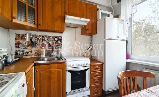 Продажа 2-комн квартиры на вторичном рынке Товарищеский проспект,  д. 14