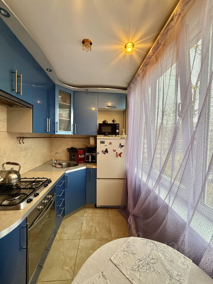 Продажа 1-комн квартиры на вторичном рынке Колпино г, Ленина пр-кт,  д. 21