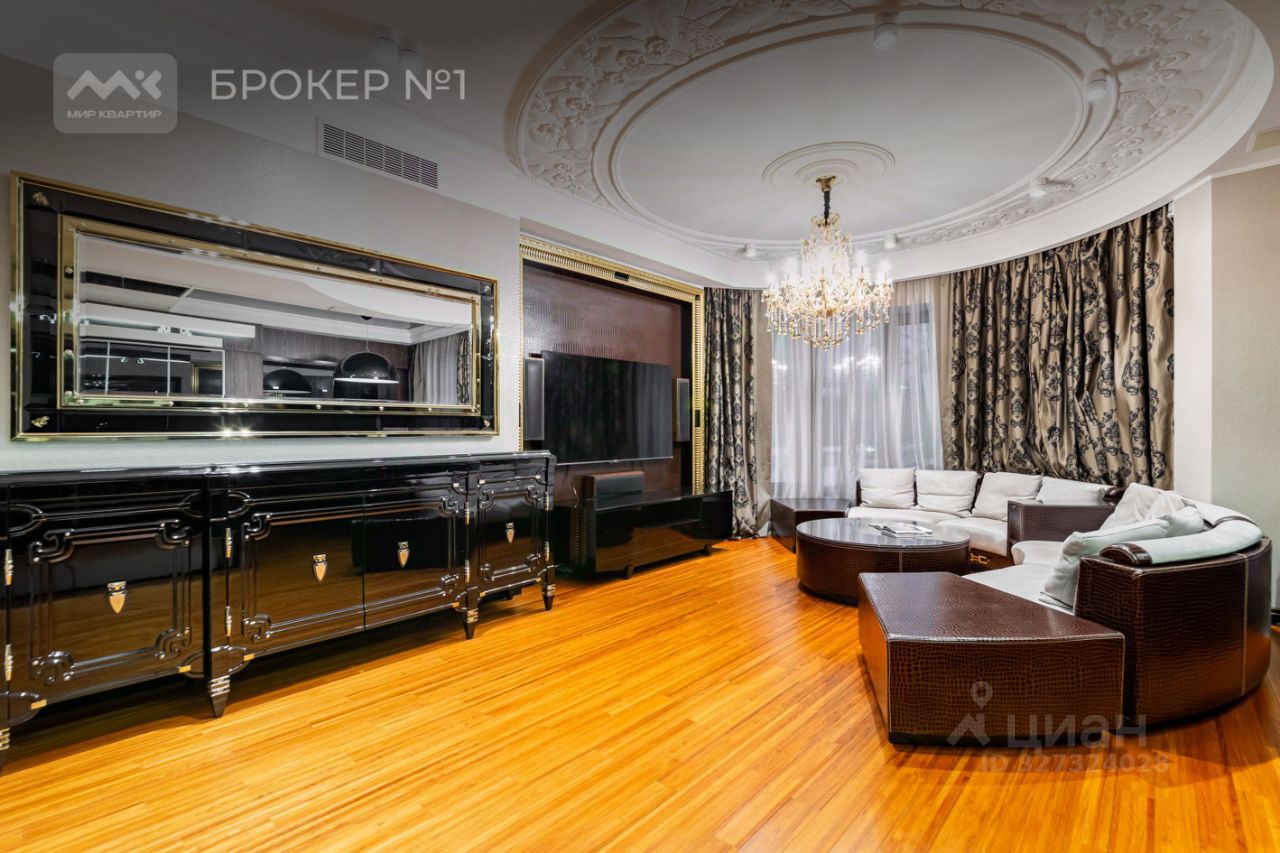 Продажа 3-комн квартиры на вторичном рынке улица Эсперова, 1