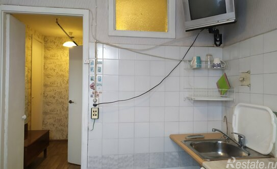 Продажа 1-комн квартиры на вторичном рынке Петергоф г, Ропшинское ш,  д. 4