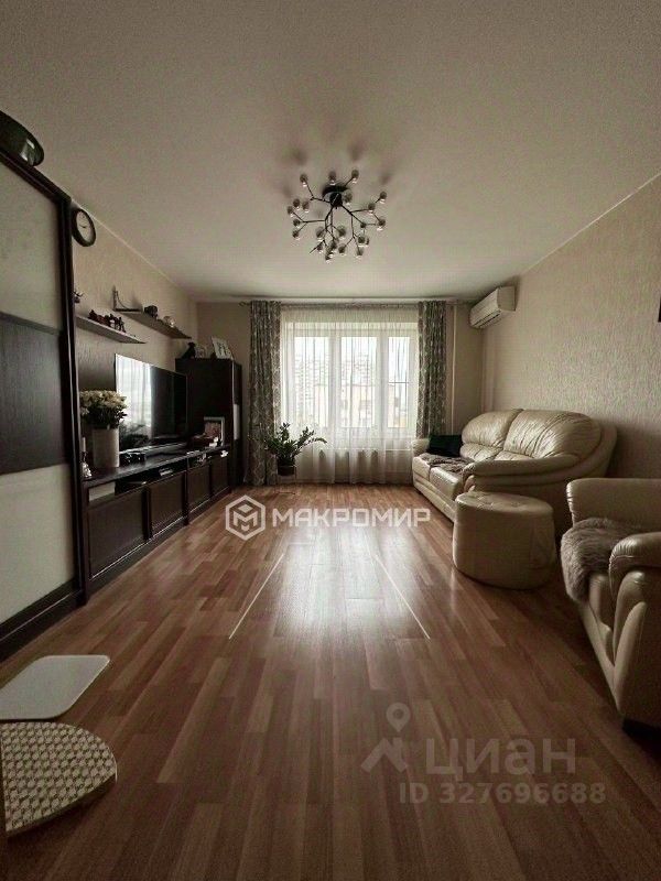 Продажа 3-комн квартиры на вторичном рынке Днепропетровская улица,  д. 5К5
