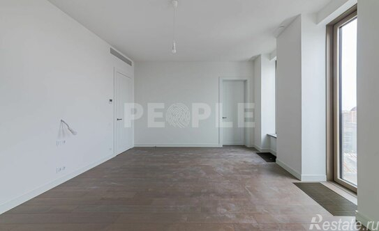 Продажа 4-комн квартиры на вторичном рынке Звенигородская 2-я ул