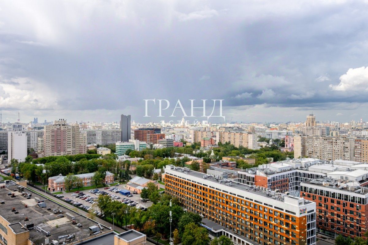 Продажа 3-комн квартиры на вторичном рынке Мытная улица, 40к4