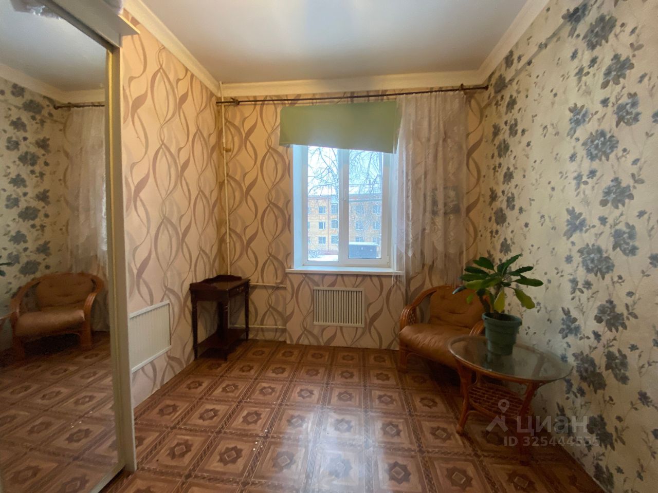 Продажа 2-комн квартиры на вторичном рынке пос. Гидроузла имени Куйбышева, 18