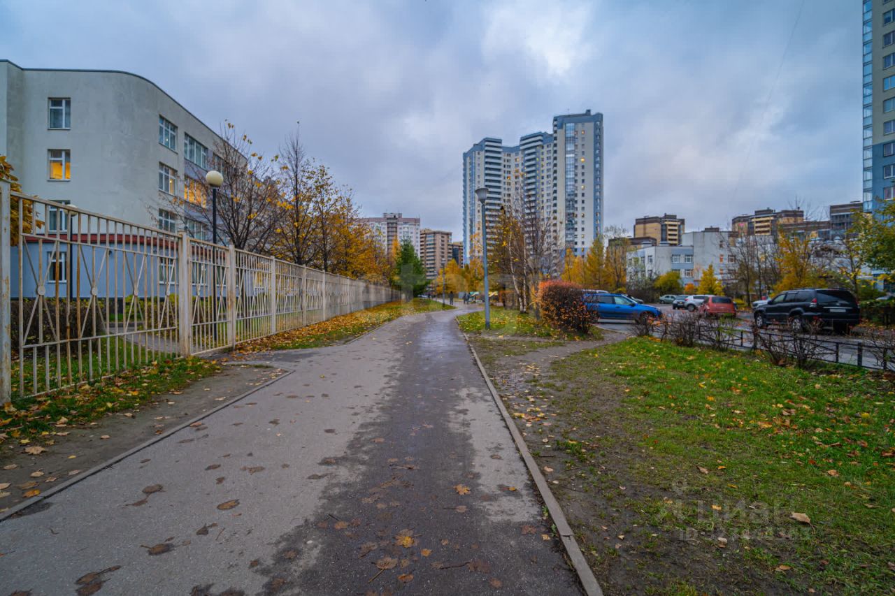 Продажа 2-комн квартиры на вторичном рынке Туристская улица, 11к2