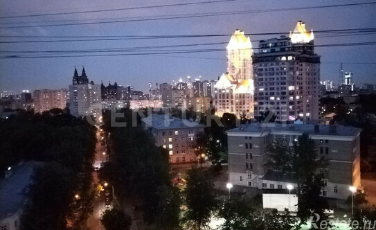 Продажа 4-комн квартиры на вторичном рынке Маршала Конева ул,  д. 14