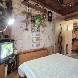 Продажа 4-комн квартиры на вторичном рынке проспект Сизова,  д. 20 к2