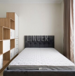 Продажа 1-комн квартиры на вторичном рынке улица Жукова,  д. 3