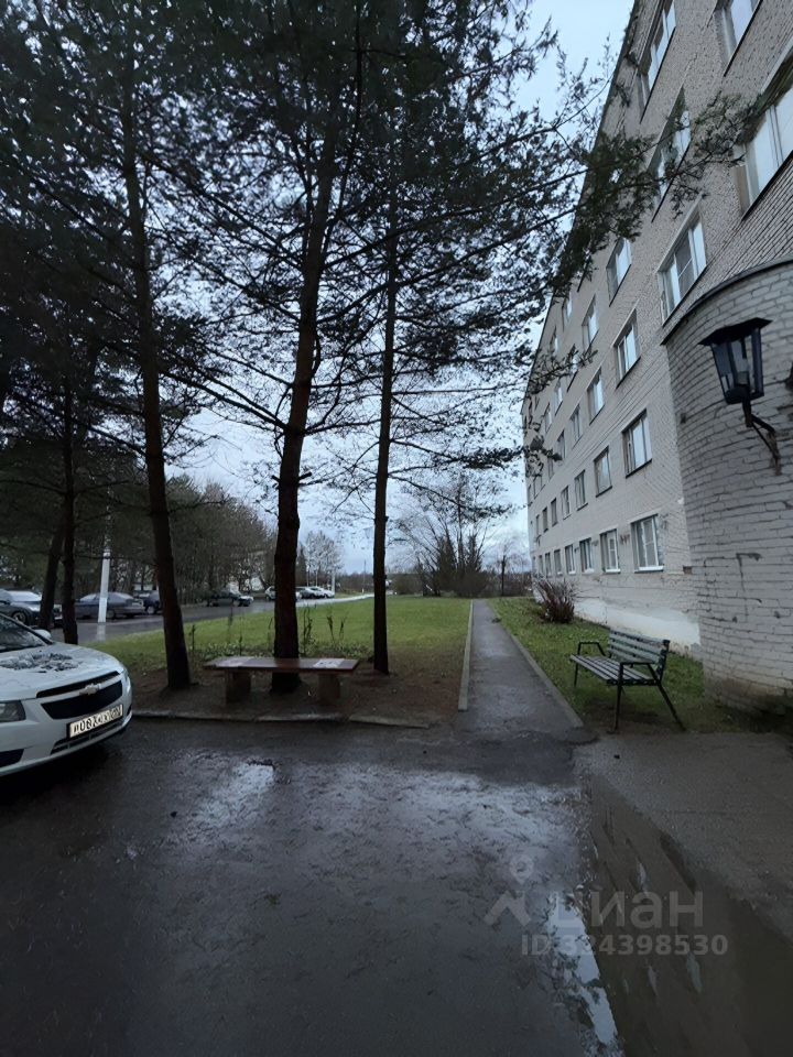 Продажа 1-комн квартиры на вторичном рынке пос. Колюбакино, улица Попова, 22