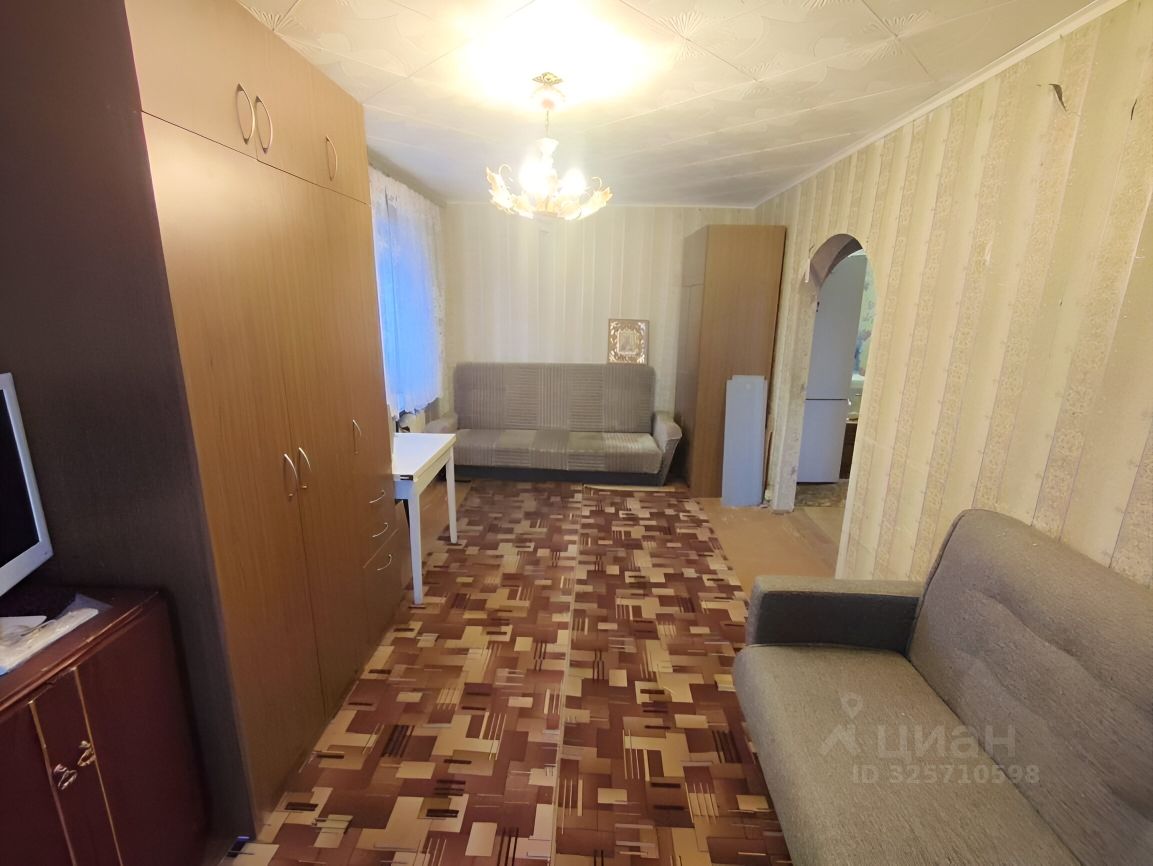 Продажа 1-комн квартиры на вторичном рынке Кашира, Садовая улица, 30