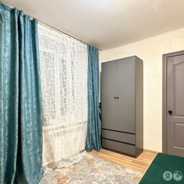 Аренда 2-комн квартиры на вторичном рынке ул Изумрудная,  д. 24,  к. 2