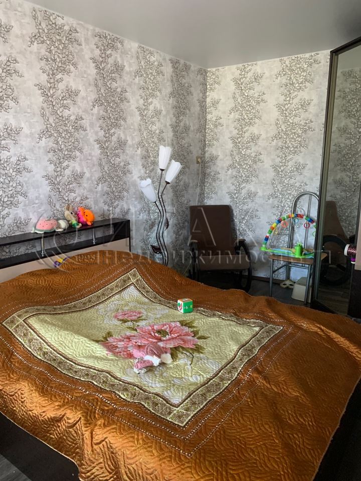 Продажа 3-комн квартиры на вторичном рынке Лодейное Поле, Гагарина,  д. 9