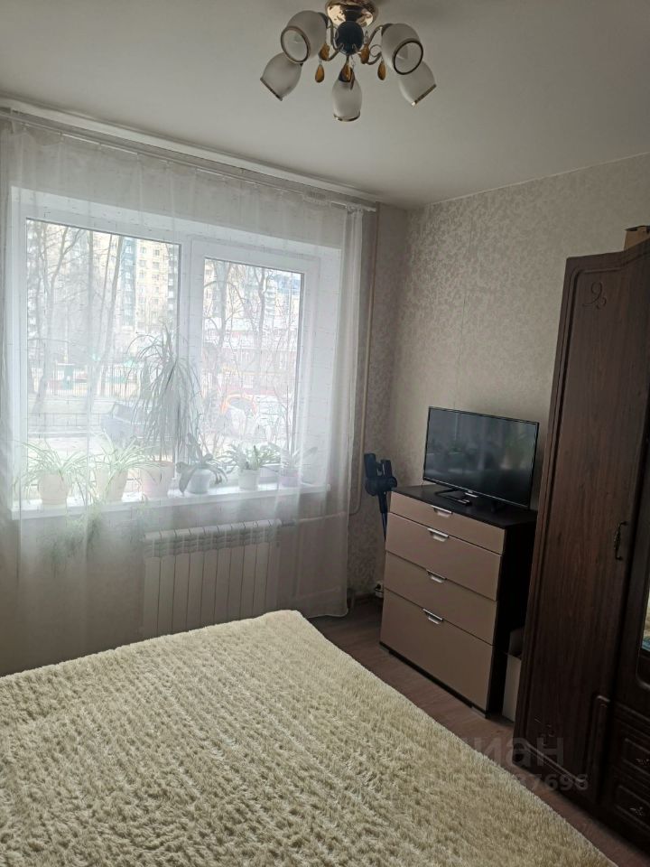 Продажа 2-комн квартиры на вторичном рынке Парашютная улица, 22К1