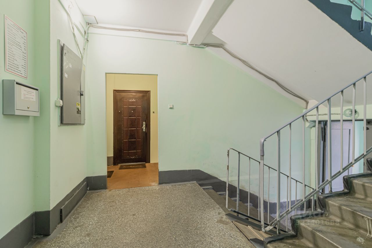 Продажа 3-комн квартиры на вторичном рынке пос. Шушары, Детскосельский тер., улица Центральная, 8к1