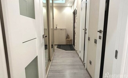 Продажа 3-комн квартиры на вторичном рынке Московский г,  д. 20