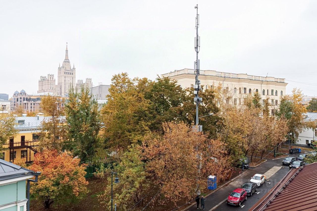 Аренда 2-комн квартиры на вторичном рынке Трубниковский переулок, 30С1