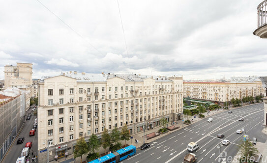 Продажа 2-комн квартиры на вторичном рынке Тверская улица,  д. 15