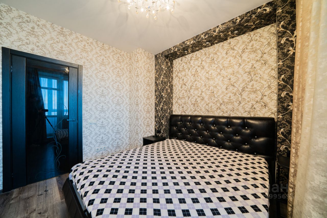 Продажа 2-комн квартиры на вторичном рынке улица Орджоникидзе, 52