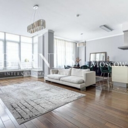 Аренда 3-комн квартиры на вторичном рынке Колобовский 1-й пер,  д. 14