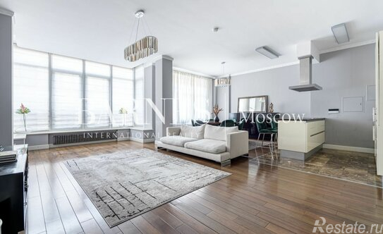 Аренда 3-комн квартиры на вторичном рынке Колобовский 1-й пер,  д. 14