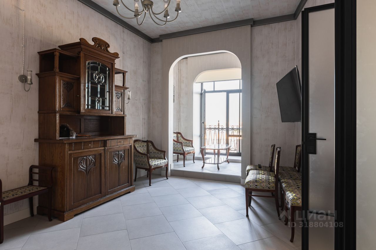 Продажа 4-комн квартиры на вторичном рынке улица Куйбышева, 36