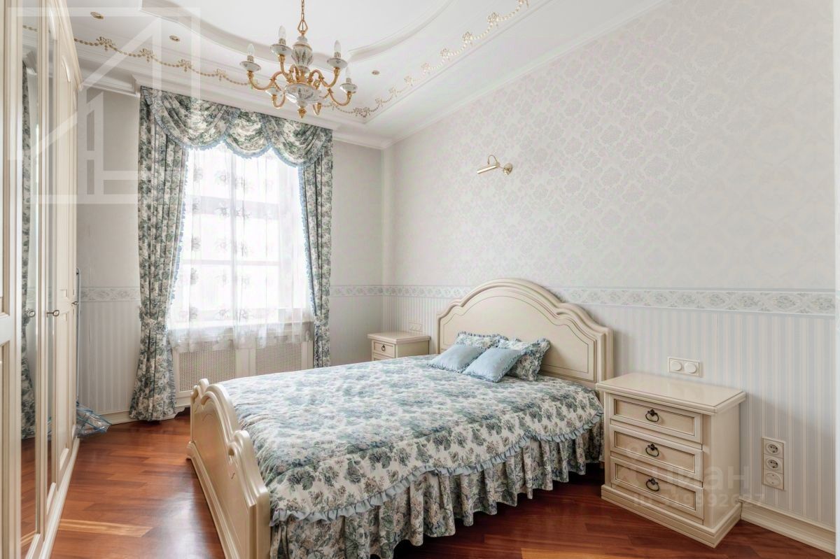 Аренда 4-комн квартиры на вторичном рынке Тверская улица, 28к1