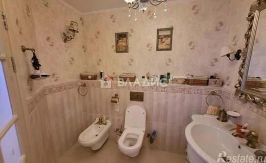 Продажа 2-комн квартиры на вторичном рынке ул Ярцевская,  д. 27,  к. 1