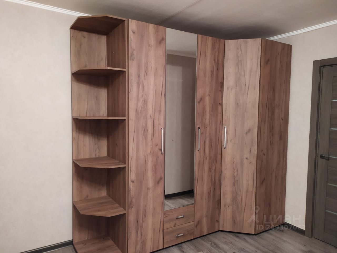 Аренда 2-комн квартиры на вторичном рынке Саперный проезд, 15