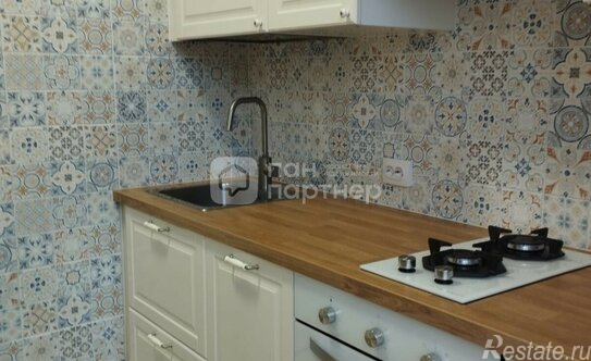 Продажа 2-комн квартиры на вторичном рынке Красная улица,  д. 8 к1